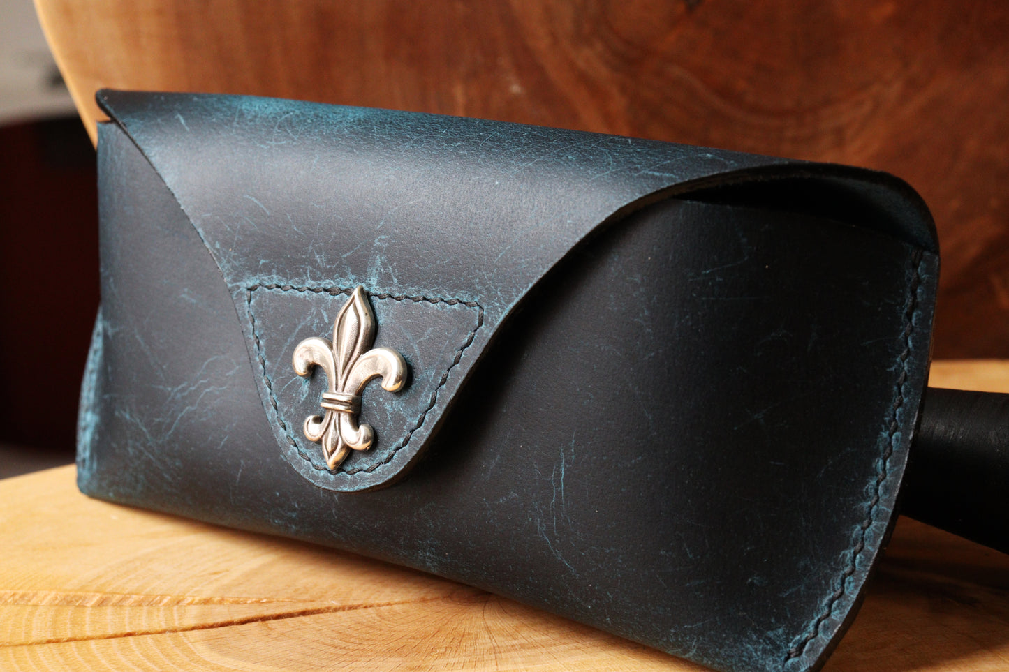 Étui à lunettes bleu Fleur de lys